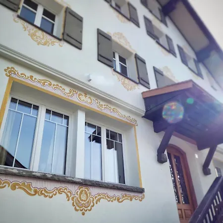 Alpen-suite דירה